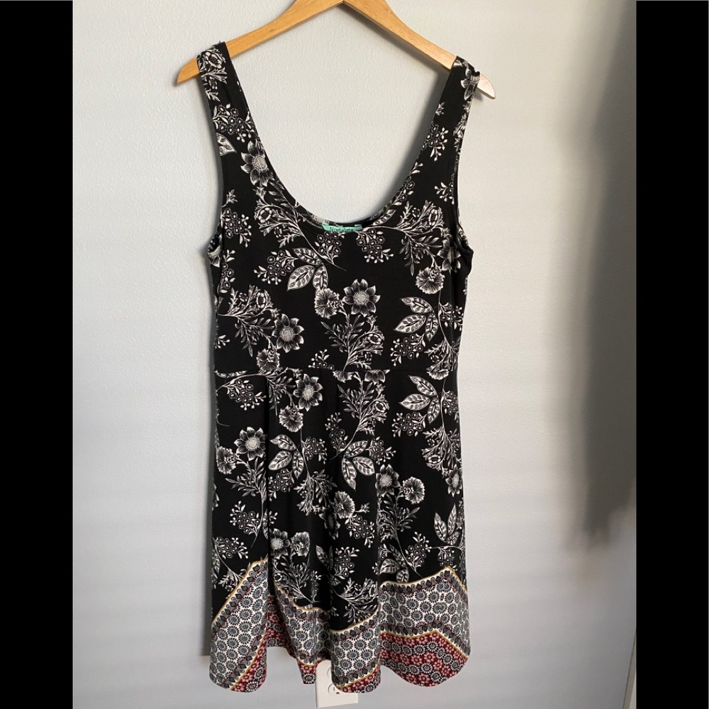 Nostalgia fit and flare dress. XL